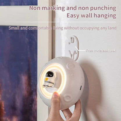 Astronaut Shape Air Humidifier Night Light USB Rechargeable Aromatherapy Mist Water Diffuser (Delivery time is approximately 14 to 21 days.)